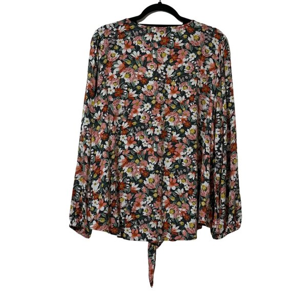 Loft size L pink floral knotted hem long sleeve v neck top - Picture 5 of 8